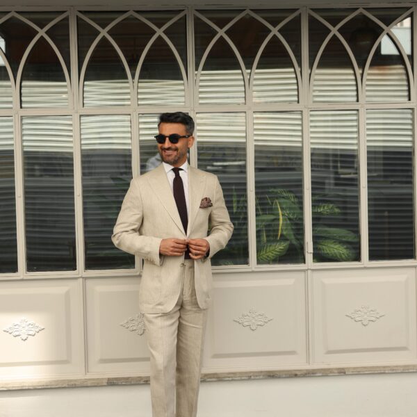 İnce Çizgili Bej Keten Takım Elbise - 54