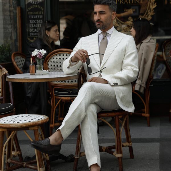 İnce Çizgili Kırık Beyaz Keten Takım Elbise - 54