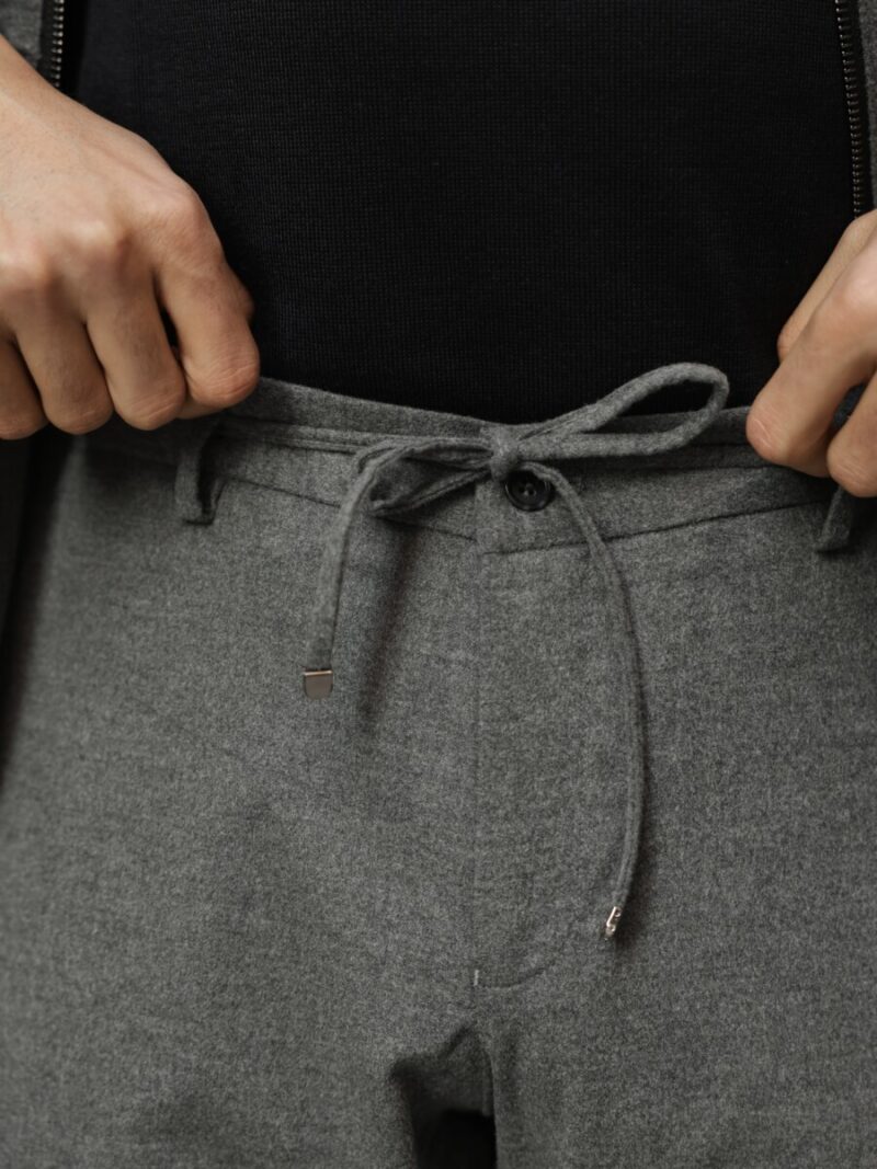 Gri Spor Takım (5) - 2